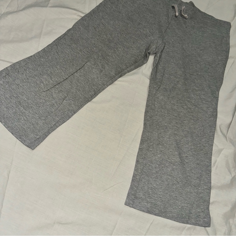 Vintage Y2K SweatPant Capri Pants with cute pockets! - Picture 5 of 16
